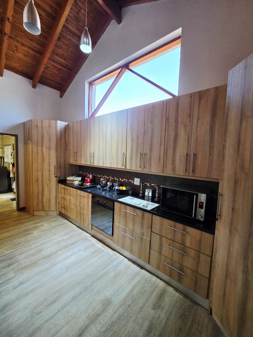 4 Bedroom Property for Sale in Flamwood North West